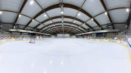 Acces gratuit la patinuarul Allianz-Țiriac Arena, cu ocazia Zilei Internaționale a Copilului