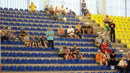 Minaur a câștigat la 10 goluri un meci de handbal disputat în cinci "reprize"! Răbdarea echipei CSM Focșani a fost serios pusă la încercare
