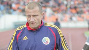 Munteanu: "Titularizarea lui Petre este o surpriză pentru mine"