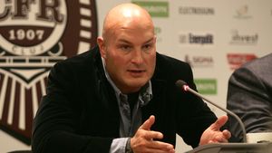 "Lui Mandorlini i-am adus tot ce a cerut și jocul a devenit submediocru! CFR-ul va fi mult mai ofensiv cu Sorin Cîrțu pe bancă!"