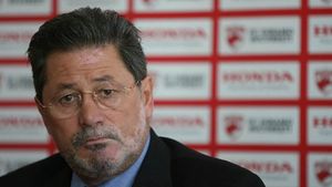 'Bărcăuan nu a efectuat vizita medicală cu Dinamo!** Avea deja semnat un contract cu altă echipă'