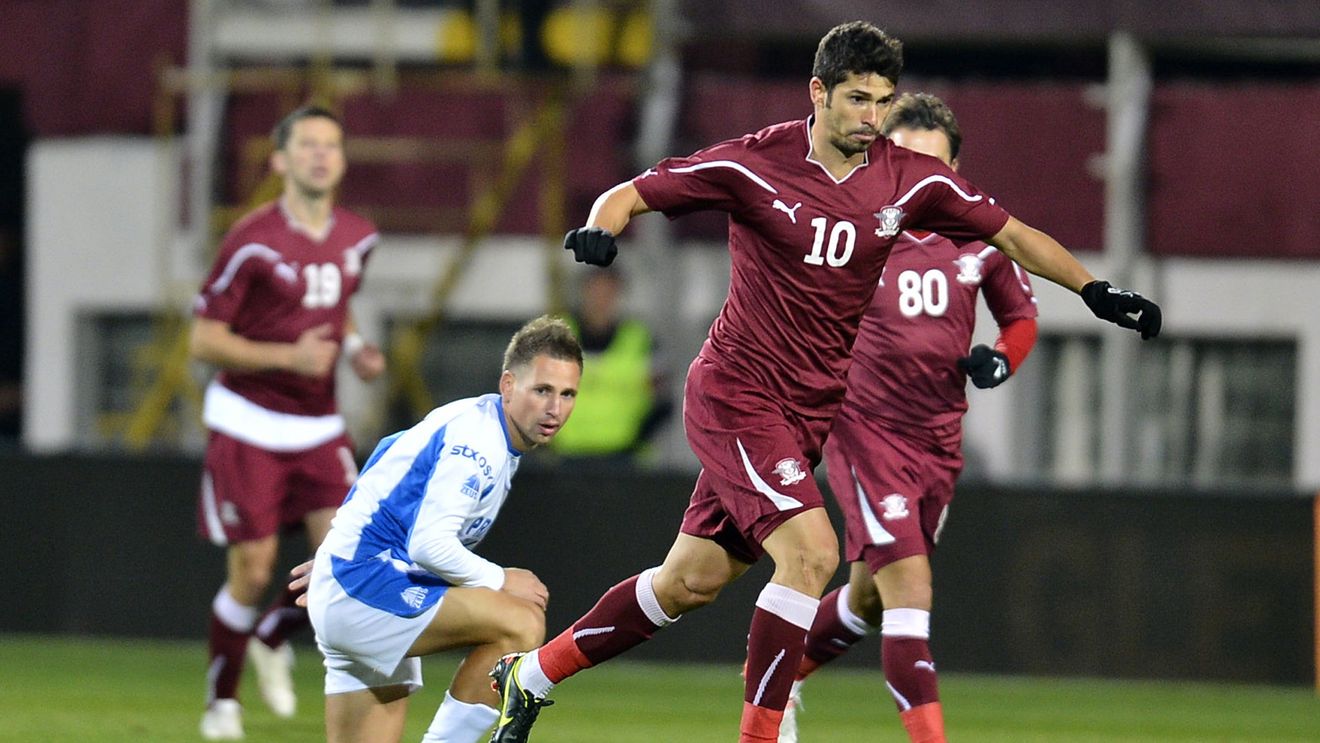 EXCLUSIV Rapidul se transformă în TÃ‚RG de jucători!** 10 fotbaliști și-au depus memorii și pot deveni liberi, trei dintre ei sunt pe lista Stelei! Becali așteaptă doar "ok"-ul lui Reghe