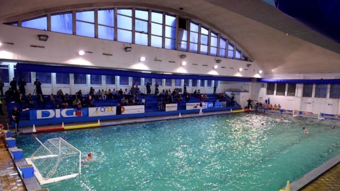 Bazinul Floreasca, din nou pe uscat: "S-au spart trei țevi"