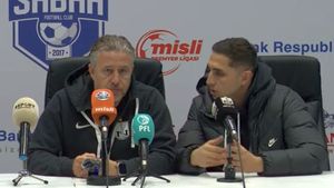 Laurențiu Reghecampf, explicații după o nouă înfrângere cu Neftci Baku în Azerbaidjan: „Am început foarte prost!”