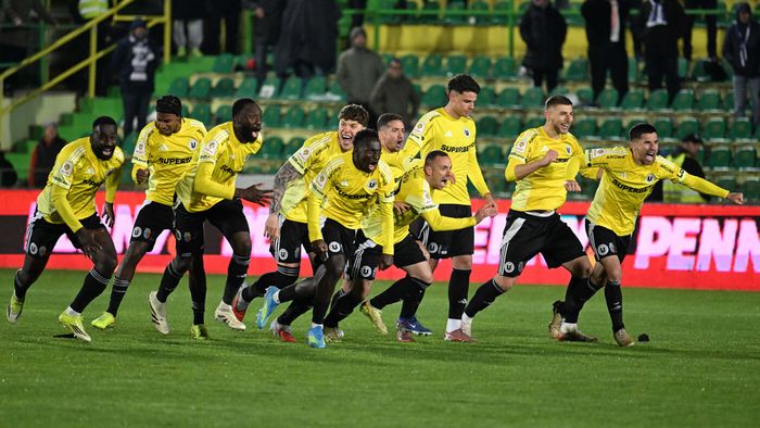 FC Argeș - U Cluj 4-5 după loviturile de departajare (1-1, după prelungiri)! Echipa ardeleană va juca finala Cupei României cu Dinamo sau Universitatea Craiova