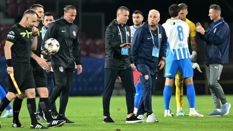 A reacționat după ieșirea necontrolată a lui Dan Petrescu de la CFR Cluj – Universitatea Craiova 2-3. „Degeaba ai o maşină puternică dacă nu ai şi frâne”