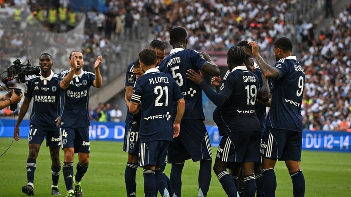 Ofertă de la Paris de 20.000.000 de euro înainte de FCSB – Feyenoord