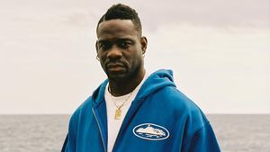 „Dumnezeu vede!”. Balotelli a continuat atacul împotriva antrenorului lui Șucu, după ce a refuzat transferul lui Vardy