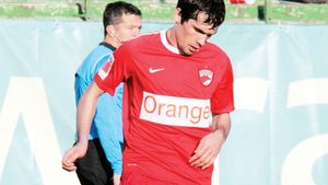 Începe misiunea Craiova!** Cum vrea Dinamo să bată în Bănie și să-i cumpere pe Găman și Bărboianu