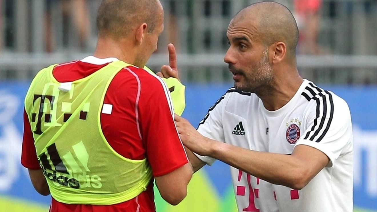 Bayern, aspru criticată din interior. Pep e luat în colimator: "Vom fi ca Barcelona, nimeni nu va mai vrea să ne privească. Vom pasa și pe linia porții"