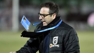 Conflict monstru între Florin Gardoș și Devis Mangia la Universitatea Craiova: „Mamă, îmi venea să-l omor! L-am înjurat de față cu toată lumea!”