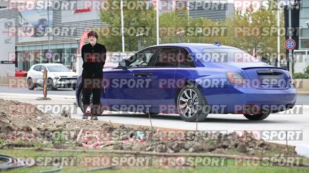 Gigi Becali dă ordine chiar și în post! Imagini inedite cu patronul FCSB, alături de mâna sa dreaptă, la șantierul bisericii în care a băgat 10.000.000 de euro