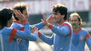 El l-a transferat pe Gică Hagi la Steaua. Valentin Ceaușescu l-a întrebat: „Cu cine te înlocuim?”