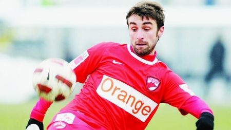 Sfat pentru Andone:** "Bagă-l în centru pe Bakaj!"