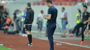 Rădoi pariază pe experiență până ajunge în grupele Ligii. Formația din meciul cu Trencin, mult mai matură decât cea aliniată în Supercupa cu ASA