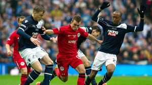 Faza săptămânii în cupele europene! Puțini au văzut așa un dribling: A reușit să treacă de trei adversari prin "double roulette" VIDEO