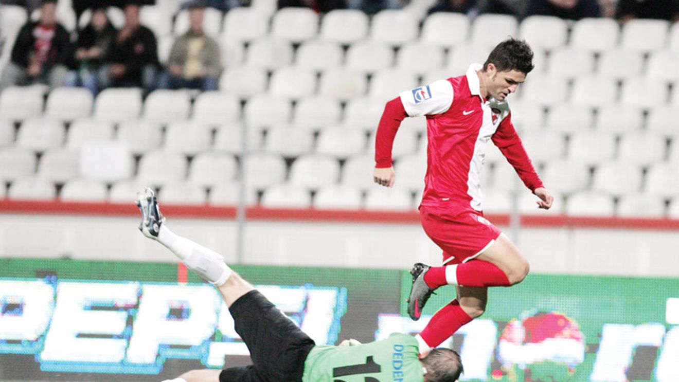 Bratu: "Veniți lângă noi!"