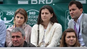 VIDEO | Halep și Hagi, surse de inspirație pentru cea mai nouă melodie a rapperului DOC: "Ce tare-i Halep, să-i trimitem toți o floare / Că-i româncă din alea rare..."
