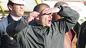 „Plec din România!"