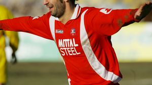 Gabriel Paraschiv: "Mă gândesc numai la Rapid"