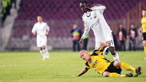Fotbalistul luat de CFR de la Anderlecht a ajuns să se antreneze prin parcuri!** De ce a fost pedepsit jucătorul cotat la 1.5 milioane â‚¬