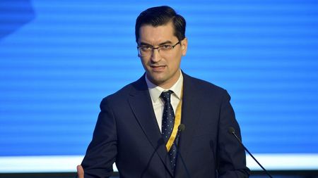 Răzvan Burleanu, prima reacție în scandalul în care e implicat Sebastian Colțescu: „Dacă a fost vorba de rasism, nu voi avea înțelegere! Raportul UEFA va stabili vinovații” EXCLUSIV