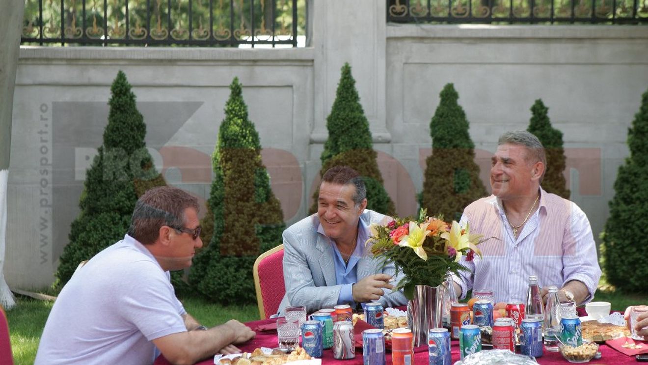 "Steaua a ajuns o afacere a familiei Becali! Să plece toți!"