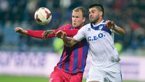 Acuzat că a fost "blat" cu Steaua, Christou îi răspunde lui "Vamă"! EXCLUSIV - Cum explică fundașul gafele comise 