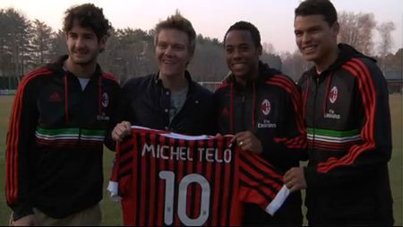 VIDEO** "Ai se eu te pego" face furori în vestiarul Milanului! Pato, Robinho și Tiago Silva au exersat celebrul dans alături de Michel Telo