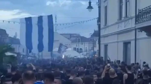 Interes ridicat pentru derby-ul FC U Craiova - Universitatea Craiova! Ultrașii echipei lui Adrian Mititelu au luat cu asalt Centrul Vechi din Bănie | VIDEO & FOTO