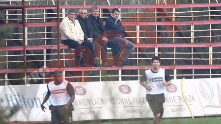 FOTO EXCLUSIV Primele imagini cu Andone la Pro Rapid!** "Fălcosul" e noul antrenor al Rapidului