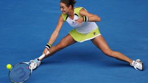 Monica Niculescu s-a calificat în turul doi la Paris