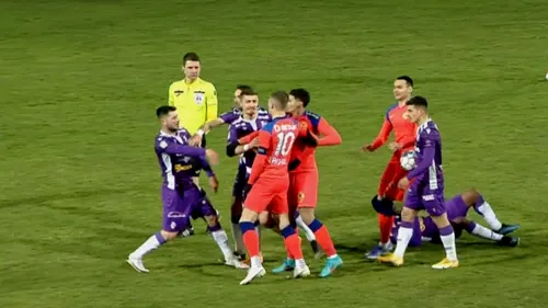 Scandal la Pitești! Contre dure între jucătorii de la FC Argeș și FCSB, iar gazdele au rămas în zece oameni. De la ce a pornit totul | VIDEO