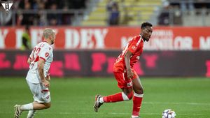 Mircea Rednic și-a adus „fiul" la UTA: „Nu s-a schimbat deloc, face totul din pasiune!"