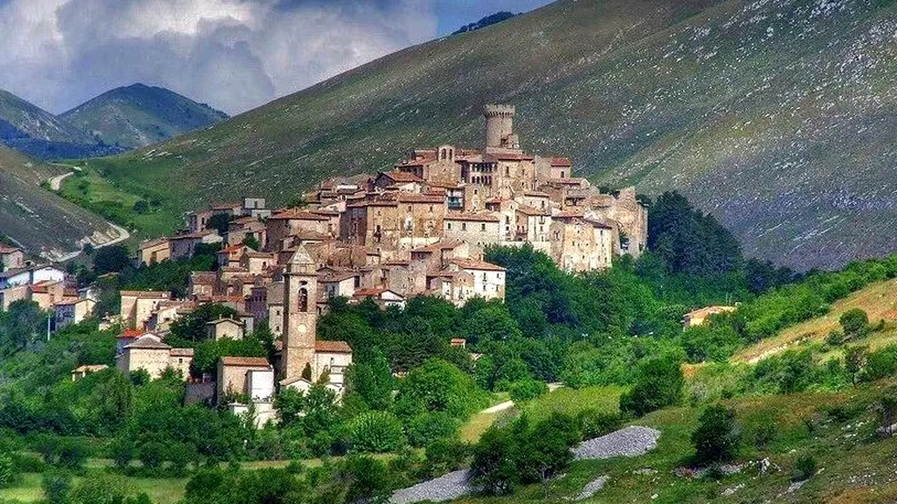 Vrei să locuiești într-o zonă de vis din Italia? Ofertă incredibilă a autorităților unui sat