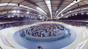 Sir și pe velodrom! Bradley Wiggins a spulberat recordul orei, dar nu a reușit să se apropie de performanța pe care și-o dorea. Britanicul a rulat 54,526 de kilometri într-o oră