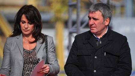 Nadia Comăneci, Năstase, Hagi și Patzaichin, premiați la gala "100 de ani de la înființarea FSSR"