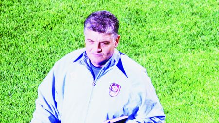 A antrenat atât pe CFR, cât și pe "U"!** Andone despre derby: "Echipa mai "scurtă" va câștiga"