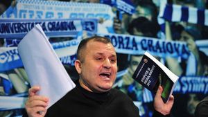 Mititelu, sprijinit de fostele glorii ale Craiovei!** "Este singurul care poate redresa corabia!"