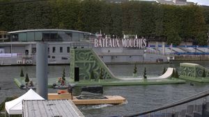 Parisul se sufocă de trafic, barjele fac repetiții pe Sena! Ceremonia de deschidere paralizează circulația și întreg orașul devine azi pietonal! Toate detaliile despre inedita festivitate pe apă de vineri seară. SPECIAL