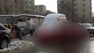 POZA ZILEI!** Imaginea din România care face senzație pe net: un Tico tractează un Ferrari :))