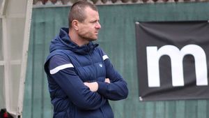 OFICIAL | Bobi Verdeș pleacă după Flavius Stoican! „Activitatea mea ca antrenor la FCU Craiova s-a încheiat"