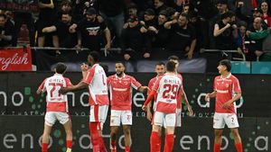 Echipa fostului titular de la Dinamo a fost demolată pe propriul teren! Înfrângere la scor de neprezentare în fața colosului din campionat