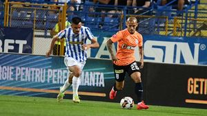 Poli Iași - Universitatea Craiova 1-4, în etapa a cincea din Superliga | Oltenii avură pornirea grea! Au fost conduși, dar Alex Mitriță a redresat corabia