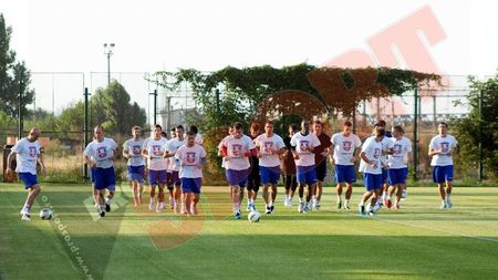 Campionii debutează cu Petrolul Ploiești!** FOTO Gălățenii, asaltați de fani la antrenamente