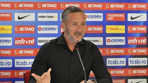 Mihai Stoica a ales echipa ideală a sezonului în Superliga! Opt jucători din 11 sunt de la FCSB: „Îl aleg pe Crețu, că e al nostru...”