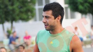 Marius Constantin a fost prezentat la FC Vaslui!** "E un nou început"