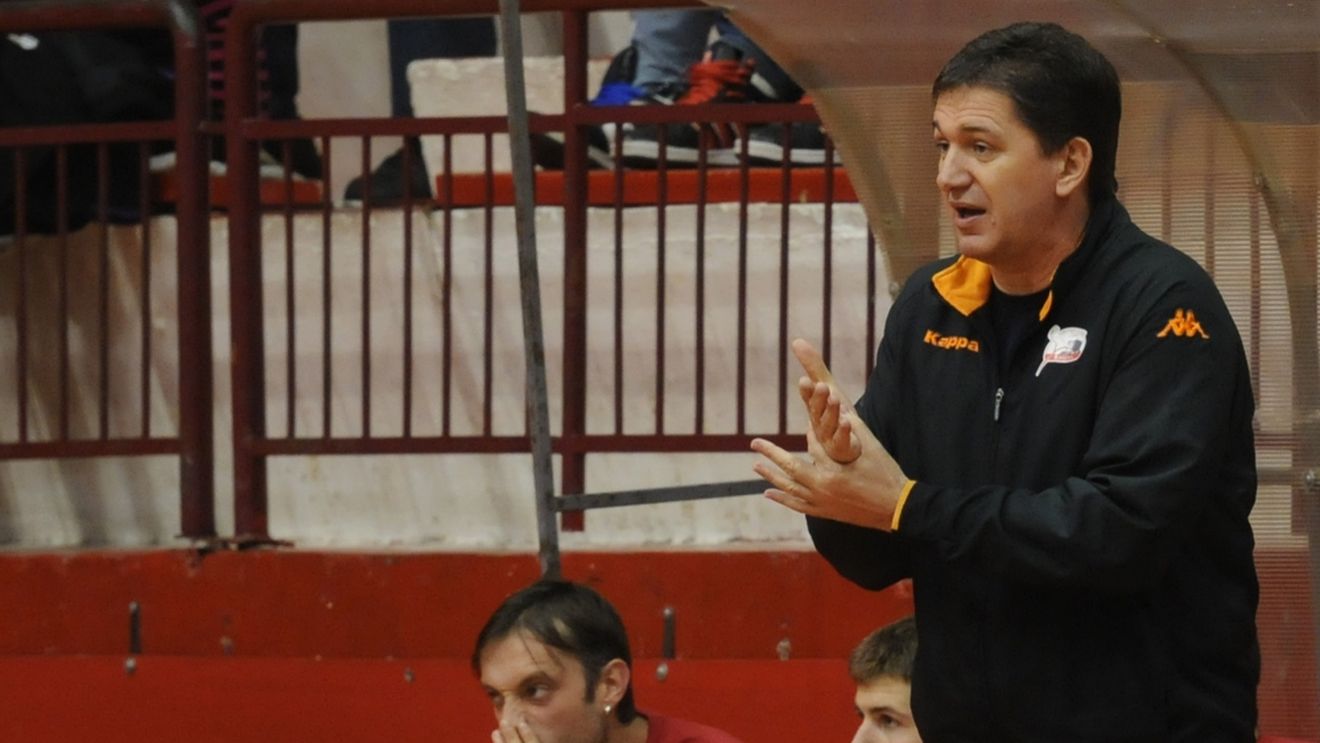 Poli Timișoara și-a adus un antrenor care a jucat o semifinală de Champions League cu Buducnost. Opt echipe din Liga Națională au acum tehnicieni străini