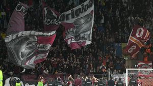 Cele trei scenarii prin care Rapid mai poate prinde cupele europene: toate calculele giuleștenilor, între noroc fantastic și un retur de play-off senzațional!