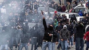 Zeci de suporteri ai echipei Lazio Roma, arestați la Varșovia